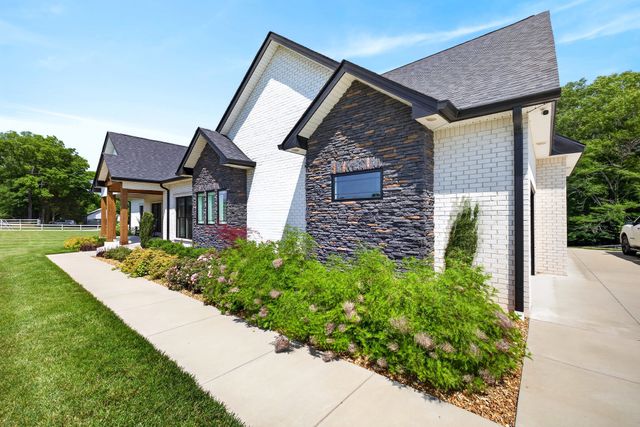 2235 Lock B Rd, N, Clarksville, TN 37043