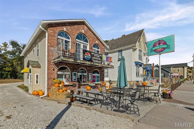 222 E Main Street, Grafton, IL 62037