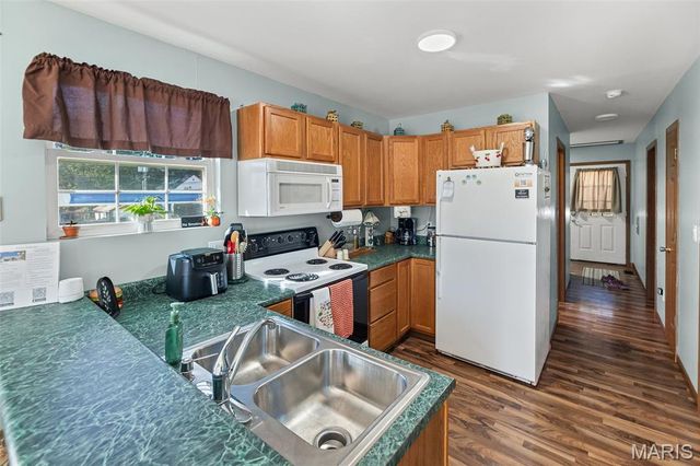 222 E Main Street, Grafton, IL 62037