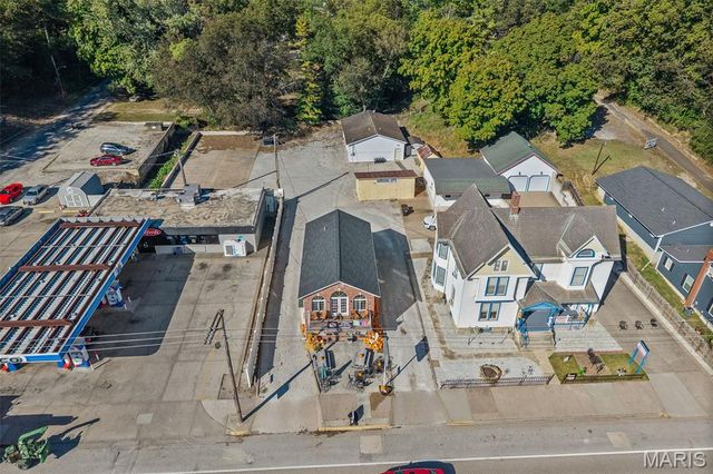 222 E Main Street, Grafton, IL 62037