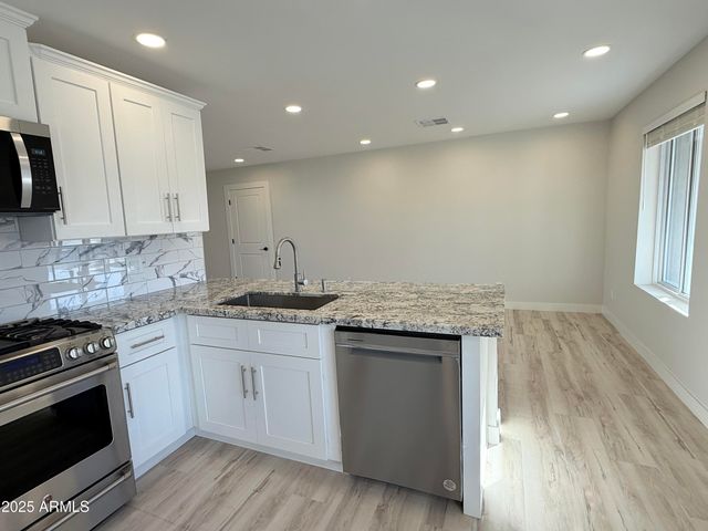 20031 N 18TH Drive, Phoenix, AZ 85027