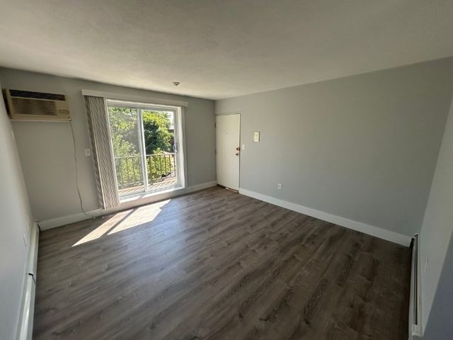 2 Meacham St 6, Somerville, MA 02145