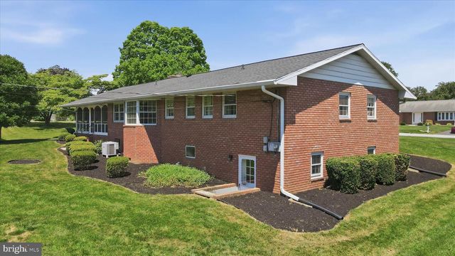 16617 MOSBY DR, Williamsport, MD 21795