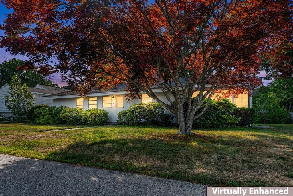 31 Moorview Avenue, Ogunquit, ME 03907 — exterior