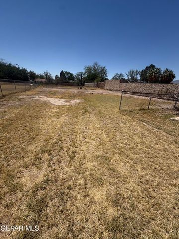 327 S GLENWOOD Street, El Paso, TX 79905