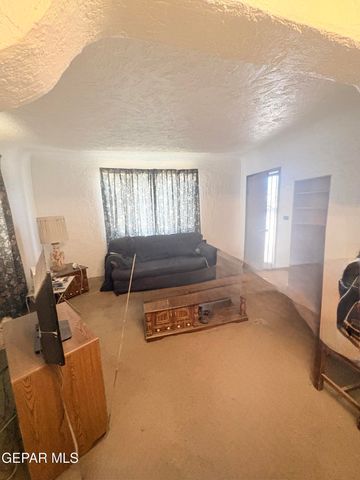 327 S GLENWOOD Street, El Paso, TX 79905