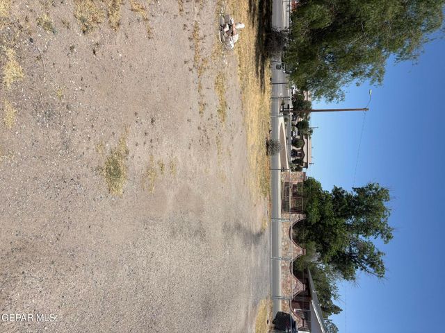 327 S GLENWOOD Street, El Paso, TX 79905
