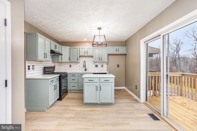 175 COUNTRY RIDGE DR, Red Lion, PA 17356