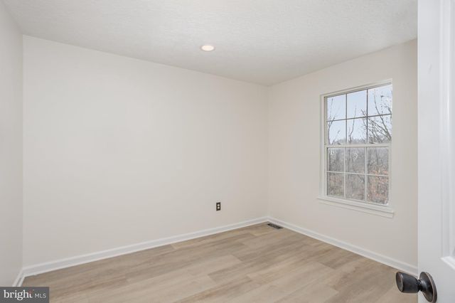 175 COUNTRY RIDGE DR, Red Lion, PA 17356