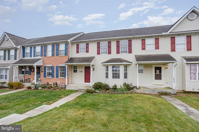 175 COUNTRY RIDGE DR, Red Lion, PA 17356