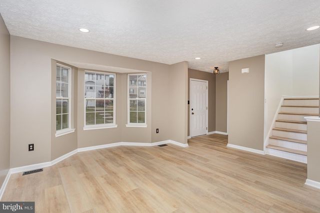 175 COUNTRY RIDGE DR, Red Lion, PA 17356