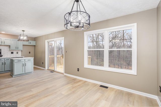 175 COUNTRY RIDGE DR, Red Lion, PA 17356