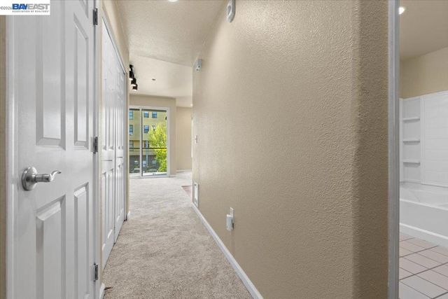 1121 40th Street 4201, Emeryville, CA 94608