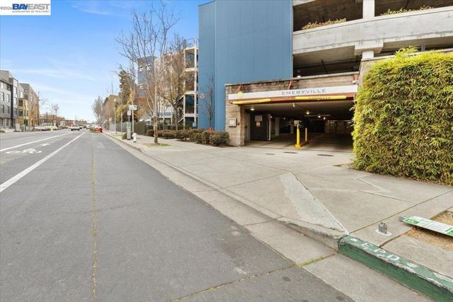 1121 40th Street 4201, Emeryville, CA 94608