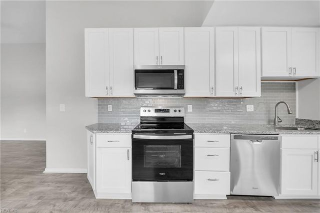 6905 Adele DR, Norfolk, VA 23518