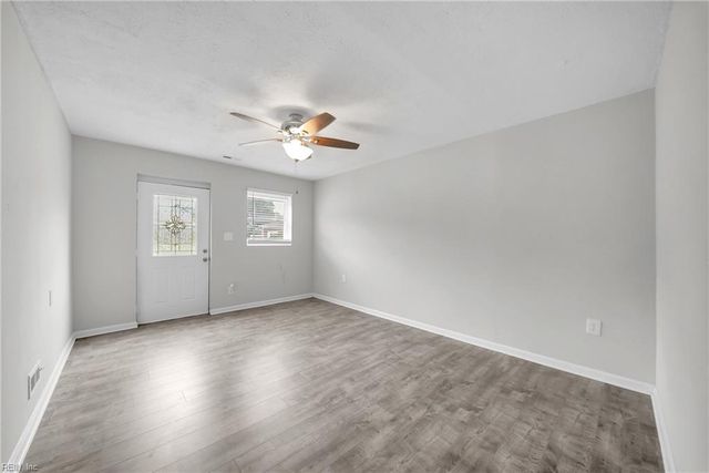 6905 Adele DR, Norfolk, VA 23518
