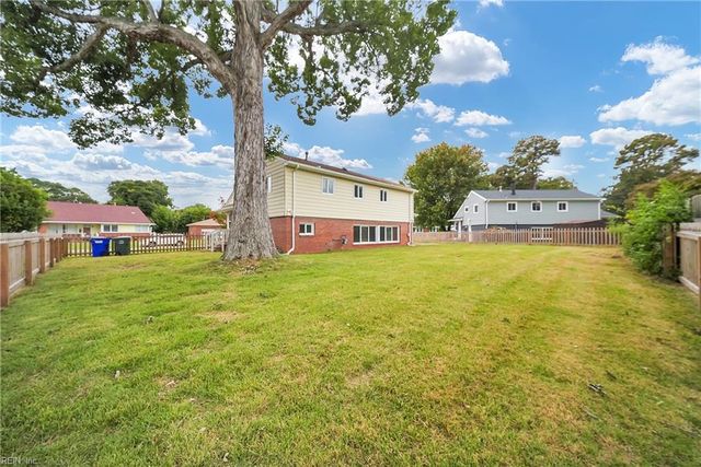 6905 Adele DR, Norfolk, VA 23518