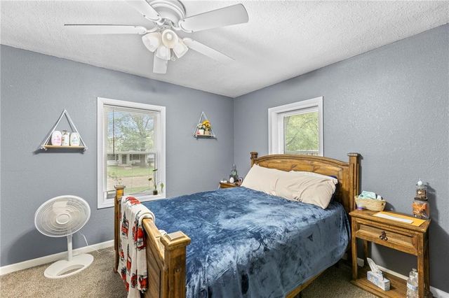 214 S Oak Street, Ottawa, KS 66067