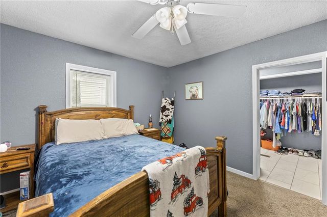 214 S Oak Street, Ottawa, KS 66067