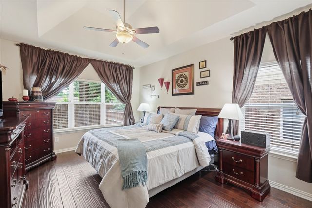 523 Clancy Lane, Lake Dallas, TX 75065