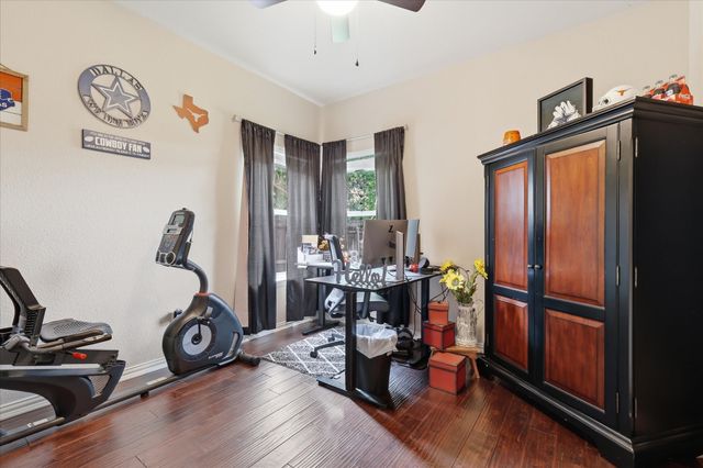 523 Clancy Lane, Lake Dallas, TX 75065