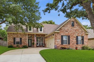 523 Clancy Lane, Lake Dallas, TX 75065