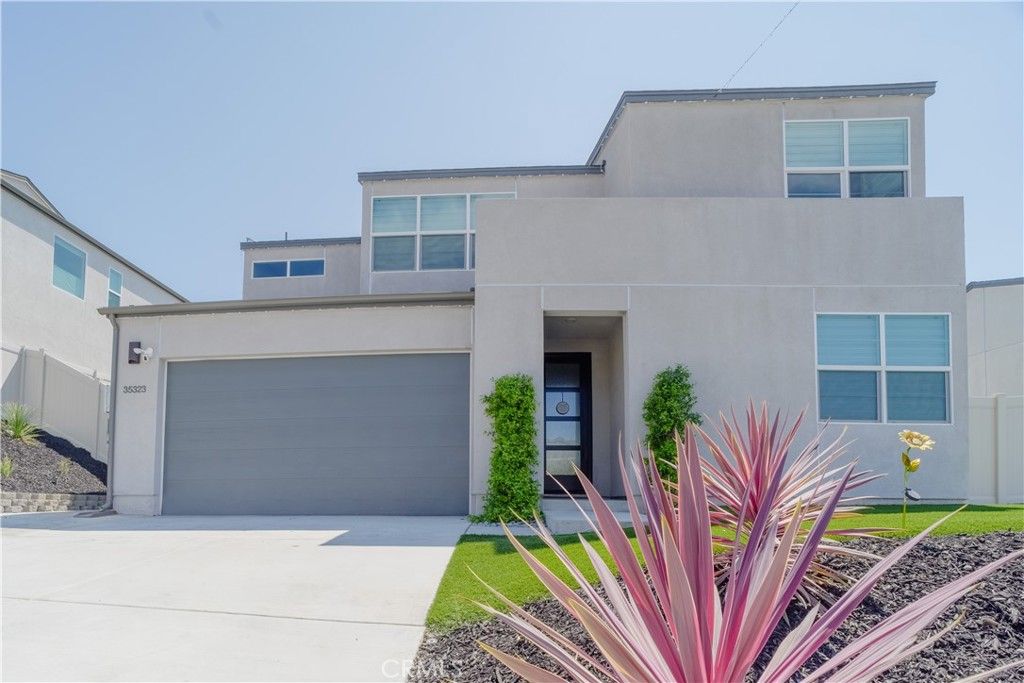 35323 Orchard Trail, Fallbrook, CA 92028