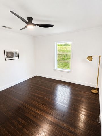 220 Sky Acres Drive, Westworth Village, TX 76114
