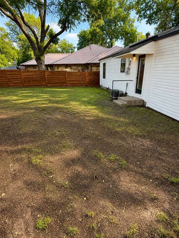 220 Sky Acres Drive, Westworth Village, TX 76114