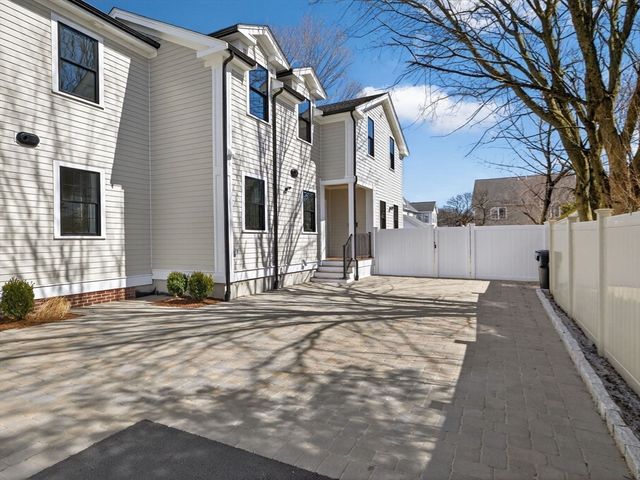 165 Franklin St 165, Arlington, MA 02474