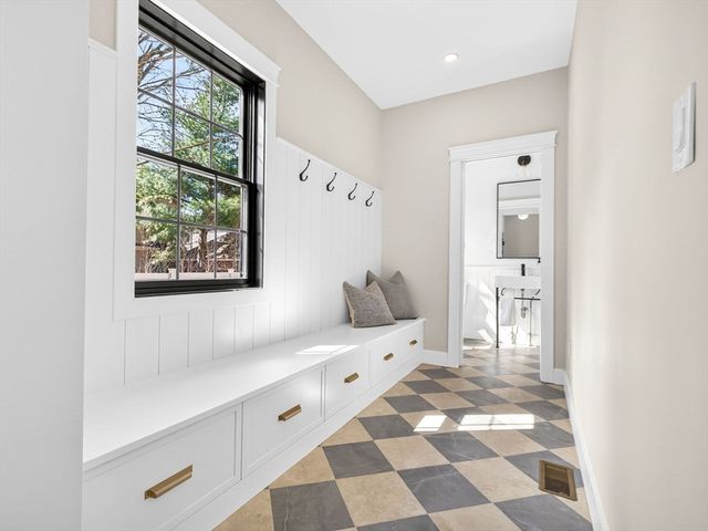 165 Franklin St 165, Arlington, MA 02474