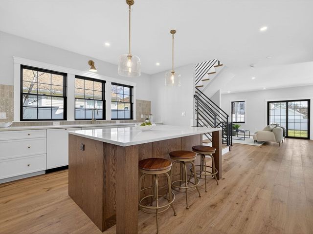 165 Franklin St 165, Arlington, MA 02474