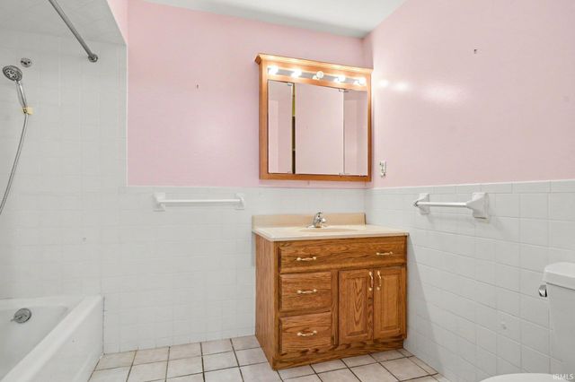 3518 Rexford Drive, South Bend, IN 46615