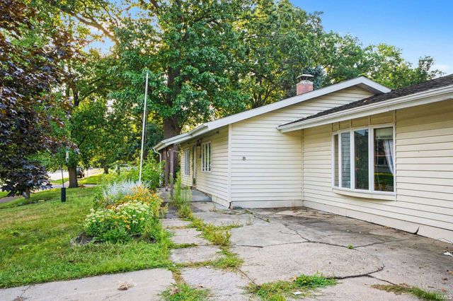 3518 Rexford Drive, South Bend, IN 46615
