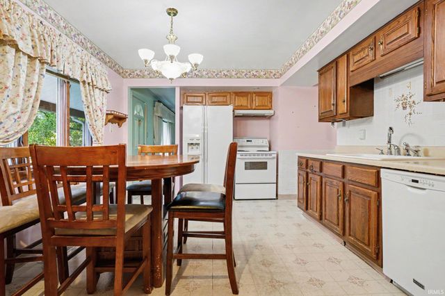 3518 Rexford Drive, South Bend, IN 46615