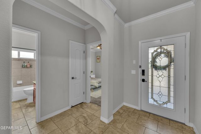 7532 WOLF CREEK Drive, El Paso, TX 79911