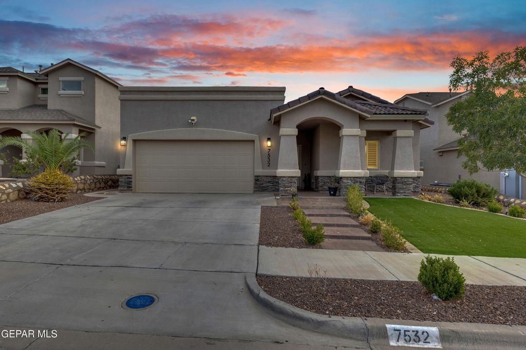 7532 WOLF CREEK Drive, El Paso, TX 79911