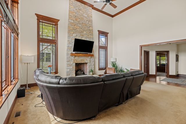 149 Goldenrod Drive, Sugar Grove, IL 60554