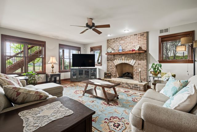 149 Goldenrod Drive, Sugar Grove, IL 60554