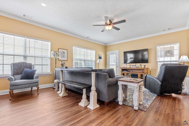 371 Spyglass Hill Drive, Perry, GA 31069