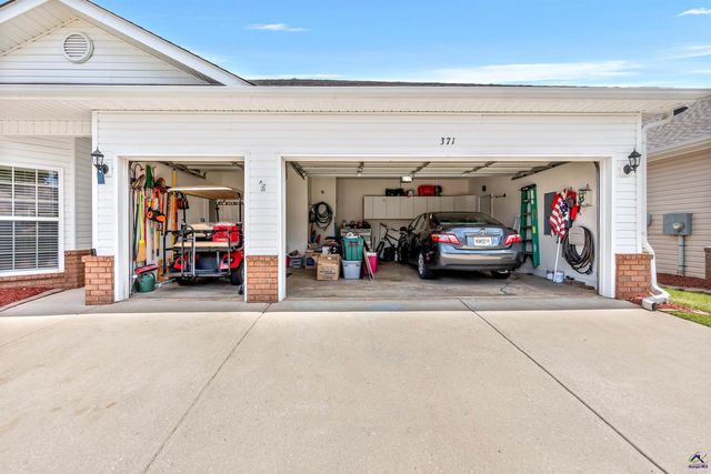 371 Spyglass Hill Drive, Perry, GA 31069