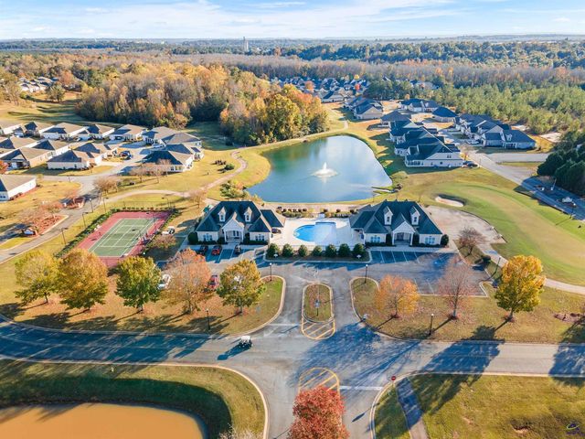 371 Spyglass Hill Drive, Perry, GA 31069