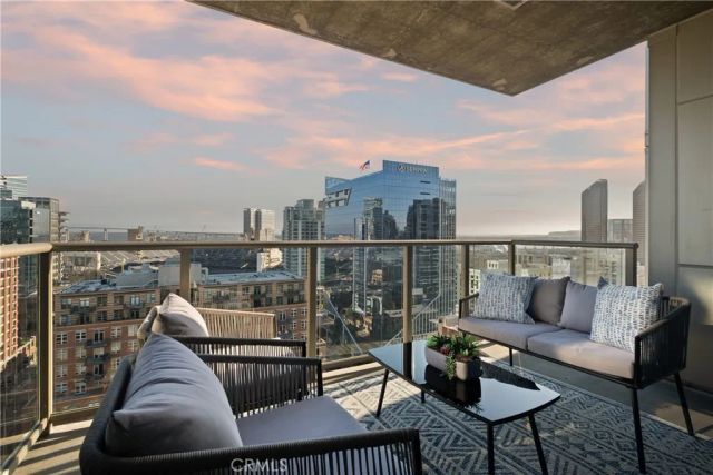 800 The Mark Lane 1806, San Diego, CA 92101