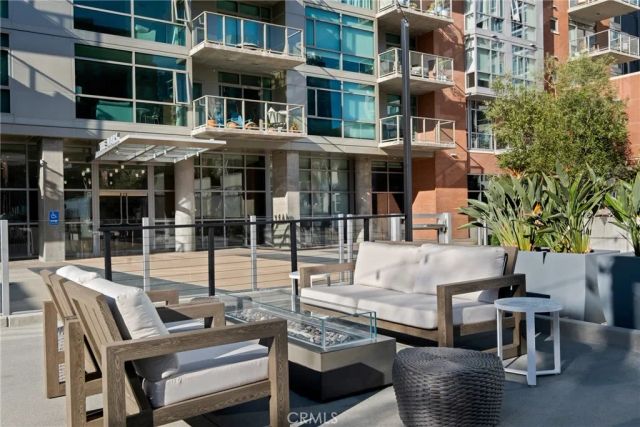 800 The Mark Lane 1806, San Diego, CA 92101