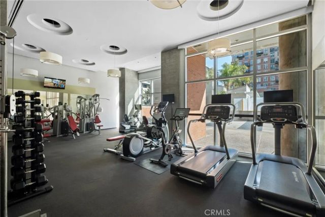 800 The Mark Lane 1806, San Diego, CA 92101