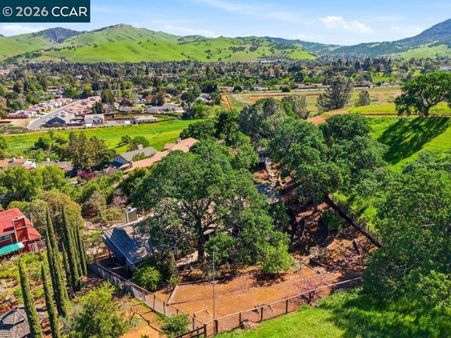 5795 Lewis Way, Concord, CA 94521