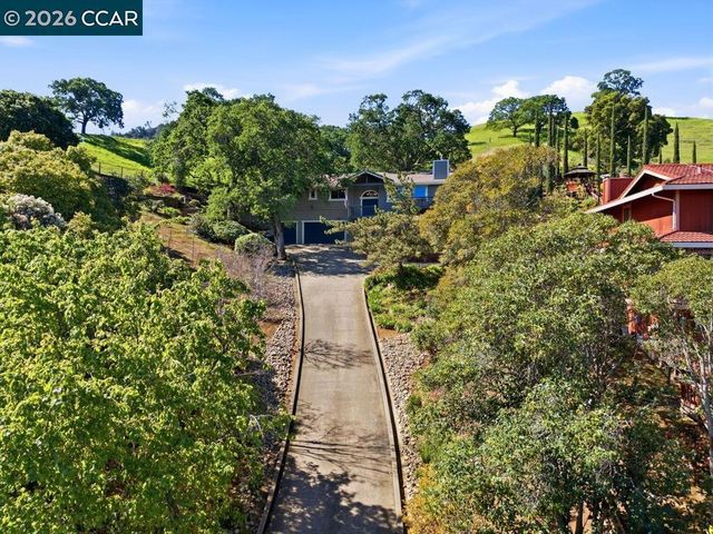 5795 Lewis Way, Concord, CA 94521