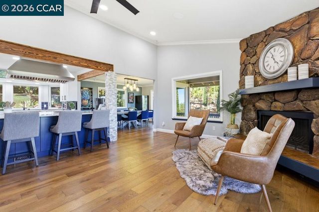 5795 Lewis Way, Concord, CA 94521