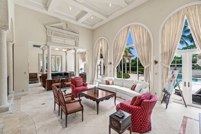5590 Vintage Oaks Terrace, Delray Beach, FL 33484