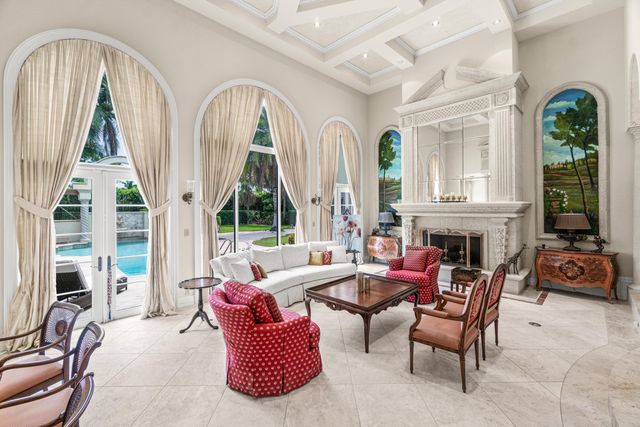5590 Vintage Oaks Terrace, Delray Beach, FL 33484